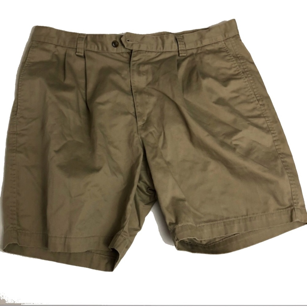 Dockers men’s khaki shorts W38 no wrinkle twill